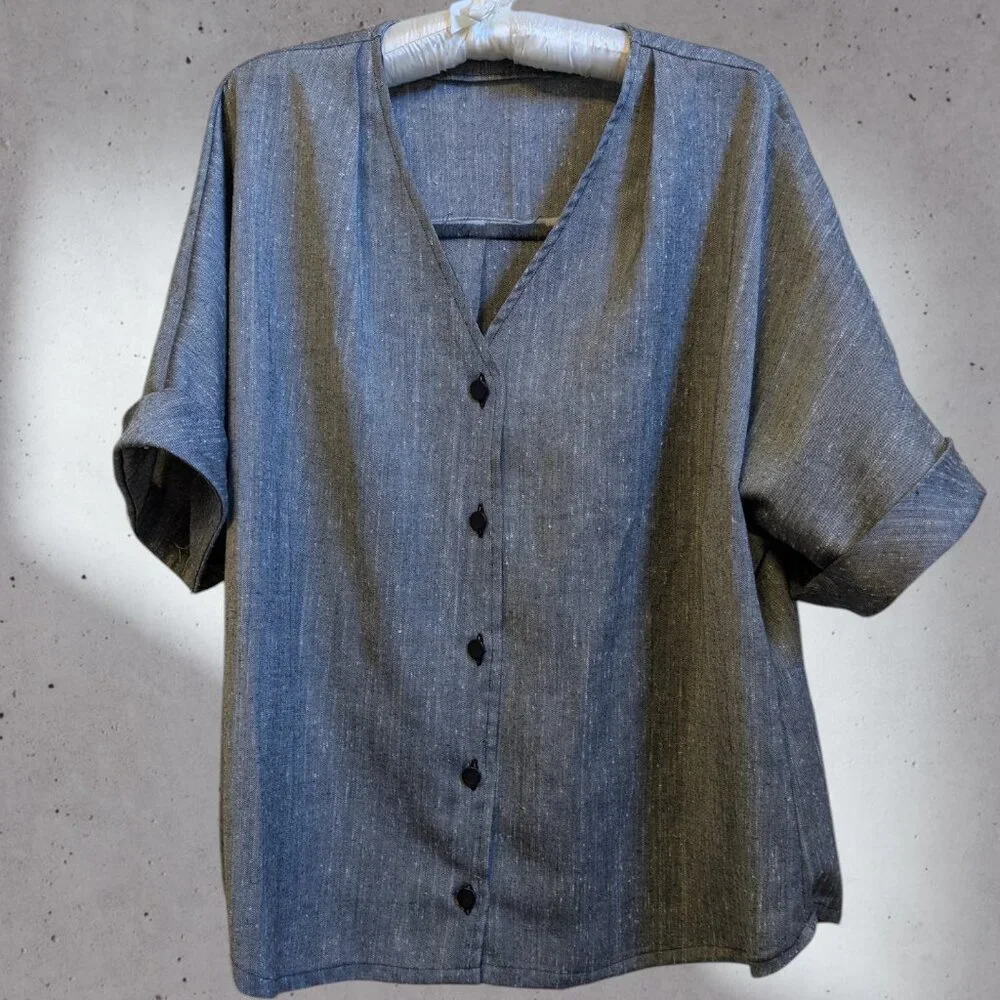 Hand Made Button Front Dolman Sleeve Curved Hem Top - Picture 1 of 12